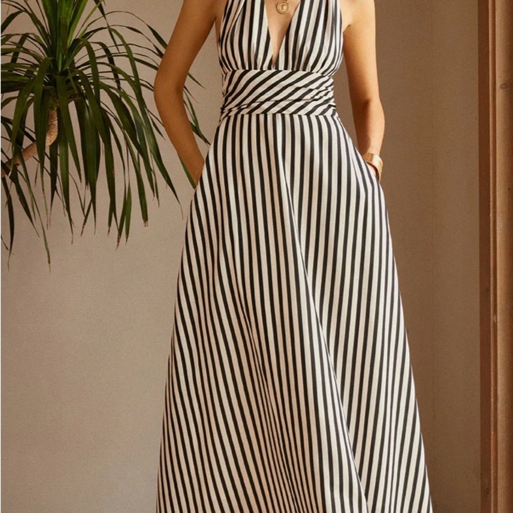 Commense Black and White Striped Backless Dress